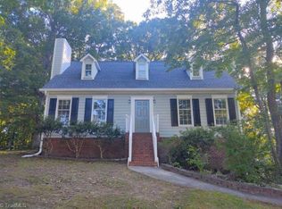 1304 Hickory Trace Dr, Greensboro, NC 27407