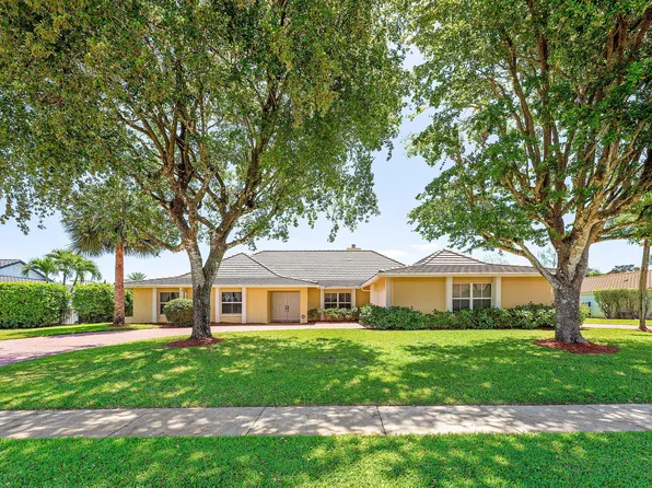 2099 Greenview Cove Drive, Wellington, FL 33414