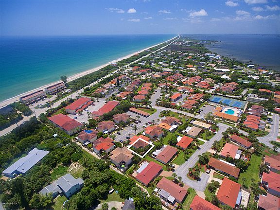 2nd image of 3174 Beach Winds Ct #3174