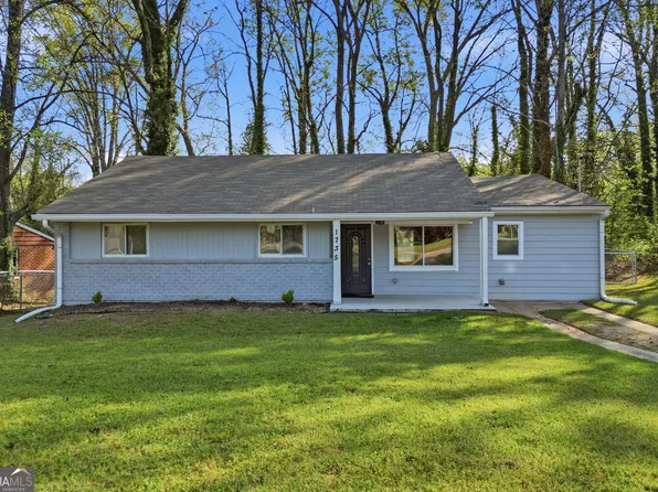 1735 Carter Cir, East Pt, GA 30344