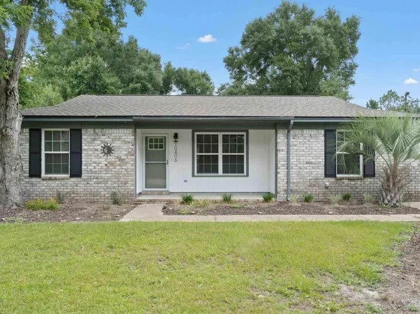 10406 Tanton Rd, Pensacola, FL 32506