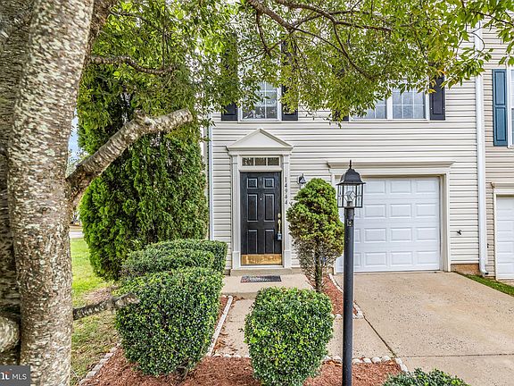 3rd image of 14944 Cummings Ct
