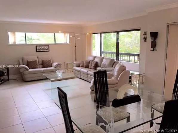 1520 Salzedo St APT D, Coral Gables, FL 33134