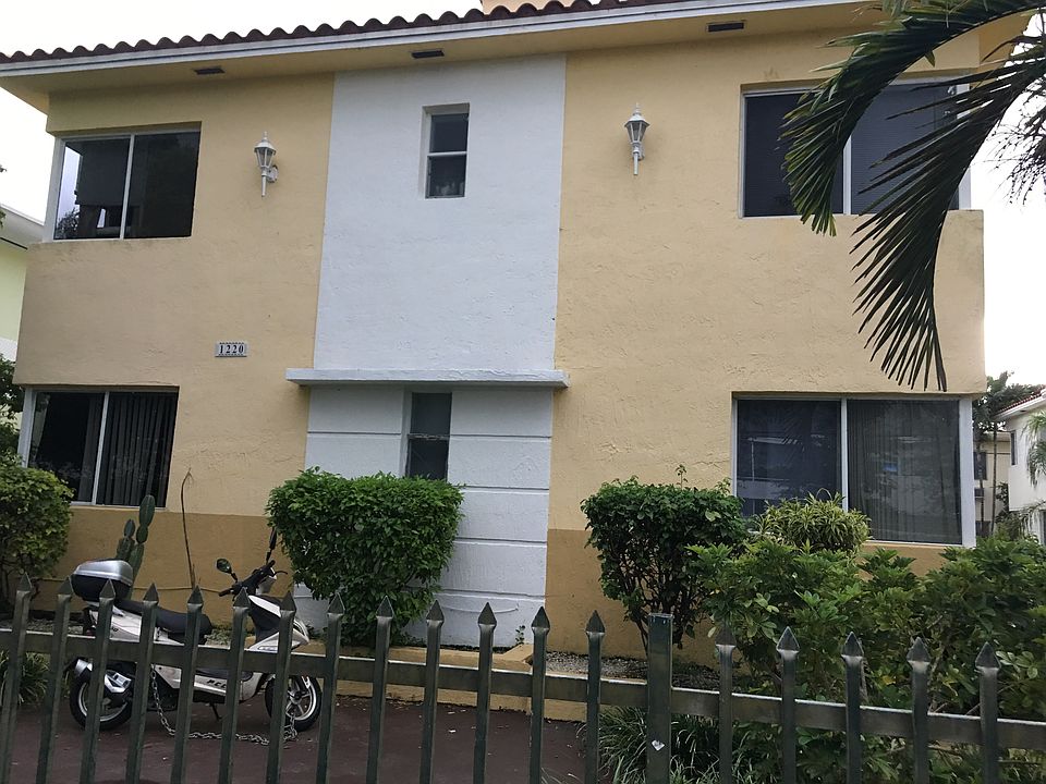 2nd image of 1220 Marseille Dr APT 2