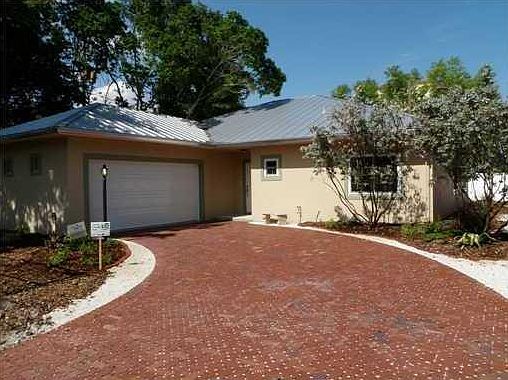 1st image of 480 NW 78th Avenue