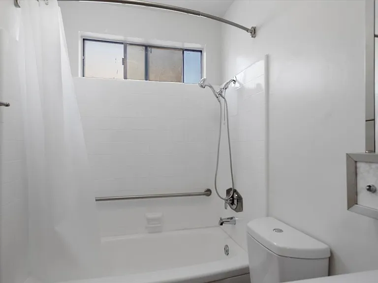 749 Garland Ave — Photo 15