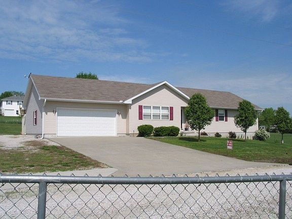 Front yard May 2009 #6