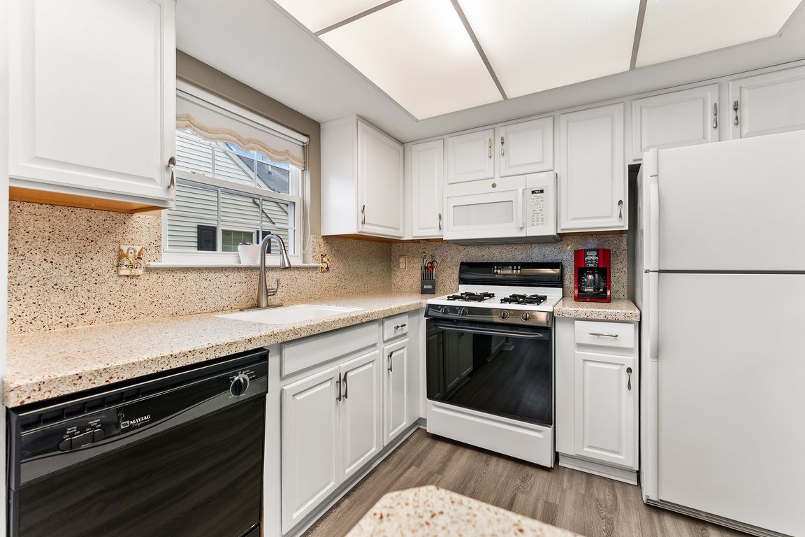 next background image