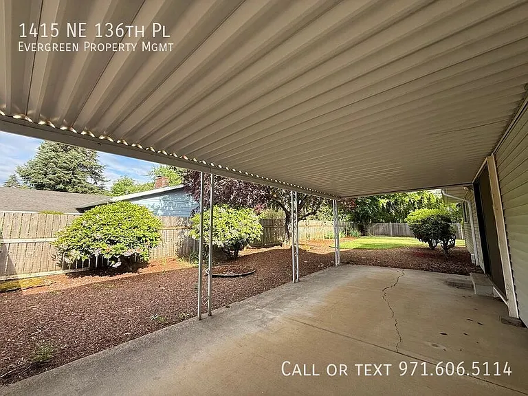 1415 NE 136th Pl — Photo 37