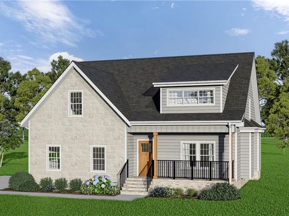 130 Cascade Dr, Rossville, GA 30741