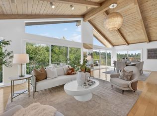 30 Bluebell Ln, Hillsborough, CA 94010