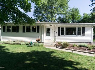 749 Fall St, Spring Lake, MI 49456