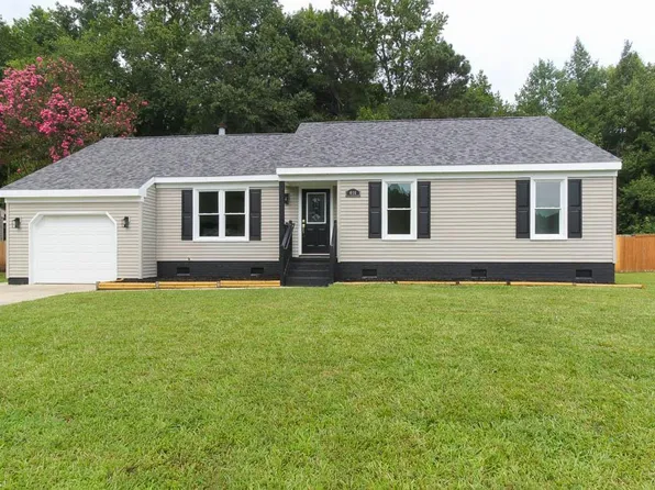 616 Appaloosa Trl, Chesapeake, VA 23323