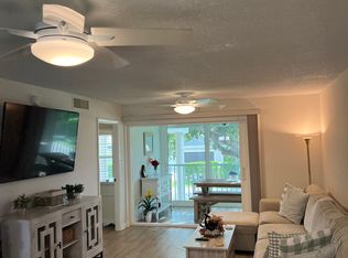 1900 Alamanda Dr APT 205, Naples, FL 34102