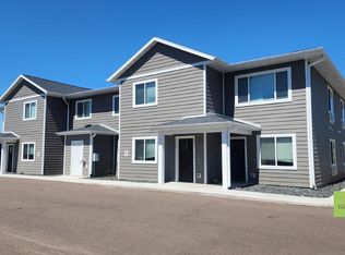 2566 118th St APT 102, Chippewa Falls, WI 54729