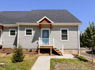 109 Mount Tabor Rd, Blacksburg, VA 24060
