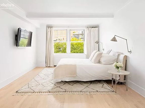 5th image of 2 Horatio St #5GH