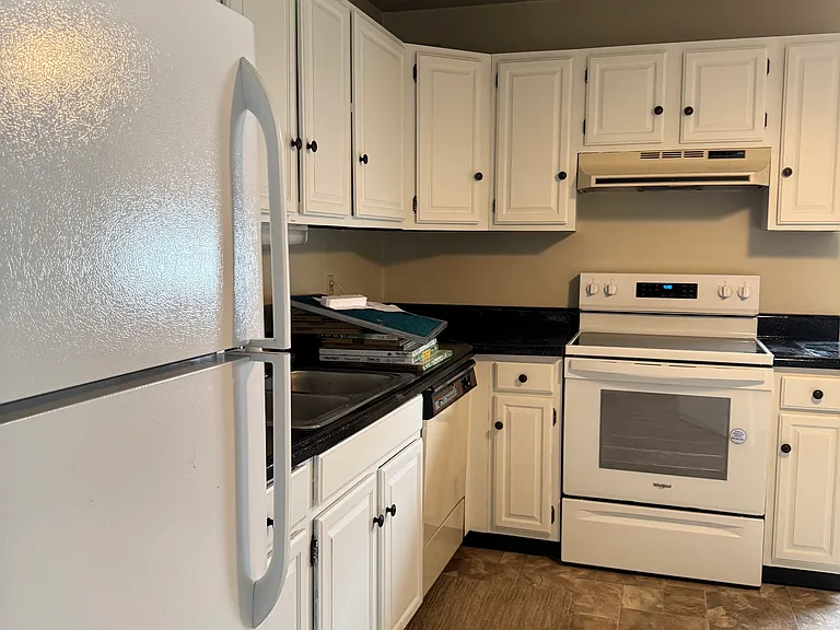 1230 Mount Rose Ave #2 — Photo 8