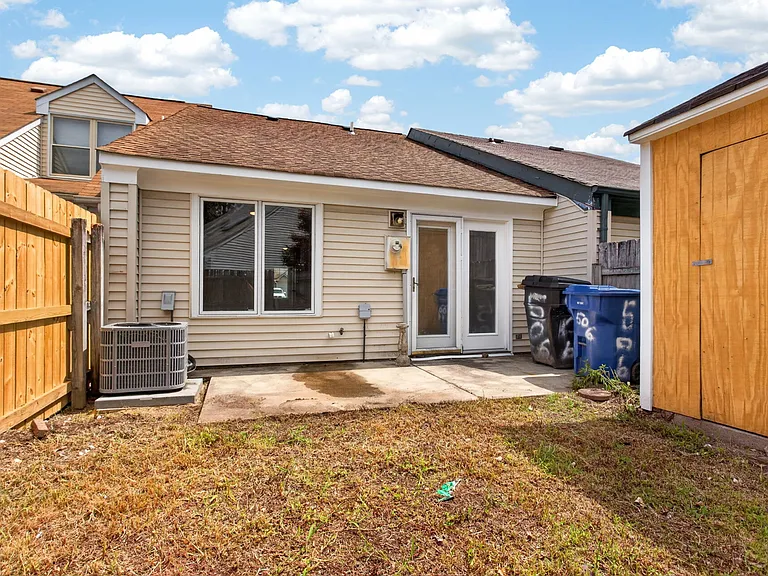 506 Biltmore Dr — Photo 21