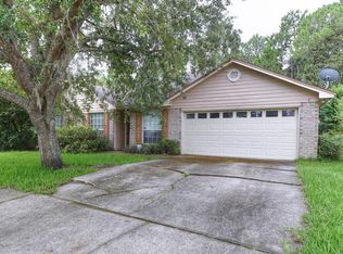 5480 Blue Pacific Dr, Jacksonville, FL 32257