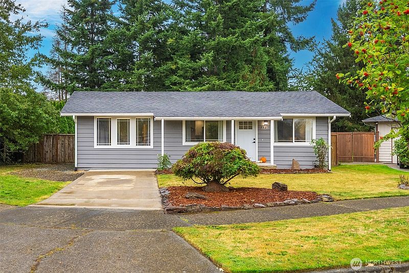 4th image of 732 Natalie Place