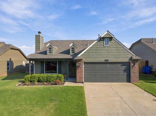 20301 E 44th St S, Broken Arrow, OK 74014