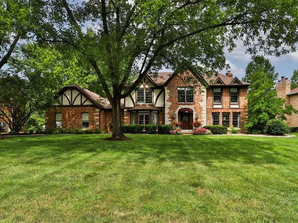 12825 Pointe Dr, Saint Louis, MO 63127