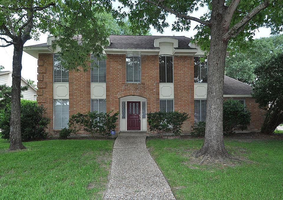 1st image of 1802 Mossy Stone Dr