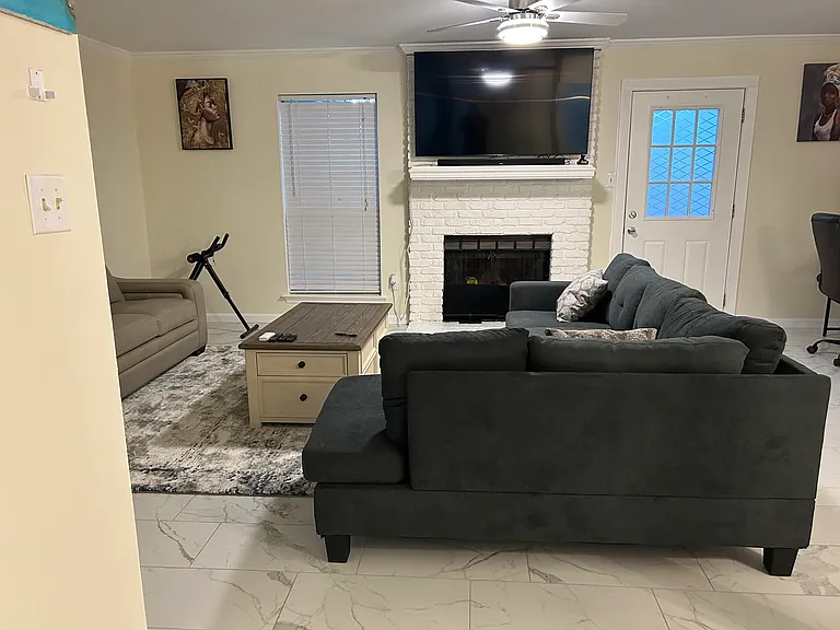 6401 Cedar Bend Ct #6 — Photo 13