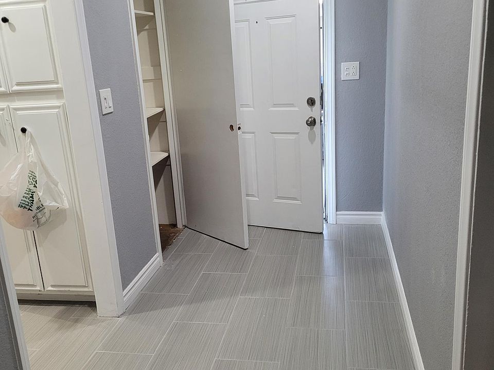1st image of 808 W Avenue J12
