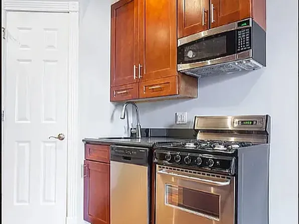 722 10th Avenue image 5 of 6