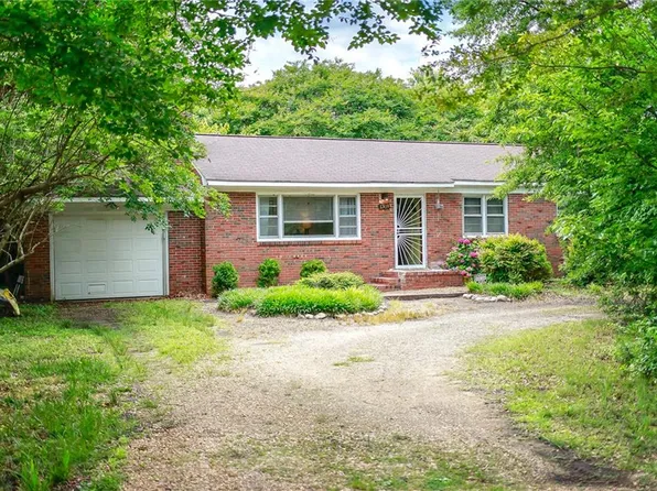 1309 Dare Rd, Yorktown, VA 23692