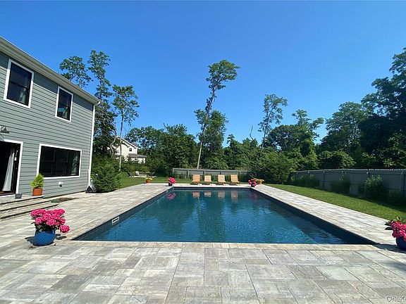 2nd image of 3225 Stanley Road