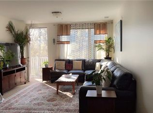 33 Intrepid Cir APT 305, Marblehead, MA 01945