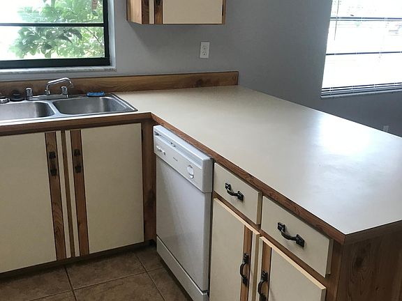 4th image of 1597 Megan Bay Cir