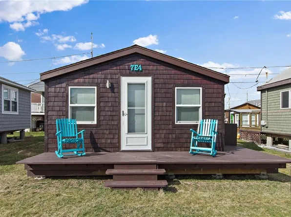 240-18E17 Cards Pond Rd, Wakefield, RI 02879