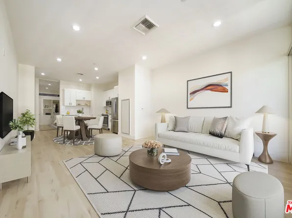 3810 Wilshire Blvd APT 804, Los Angeles, CA 90010