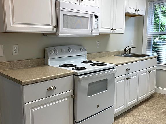 5th image of 66 1st Ave #1