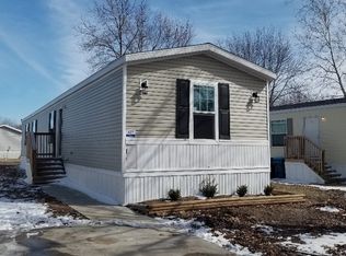 414 Alice Ln, Cottage Hills, IL 62018