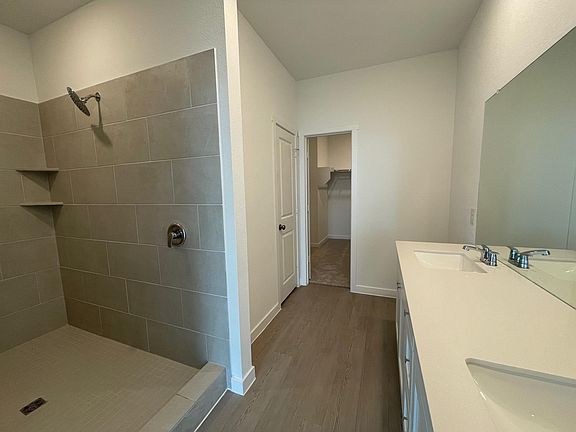 5th image of 417 Sormonne Loop