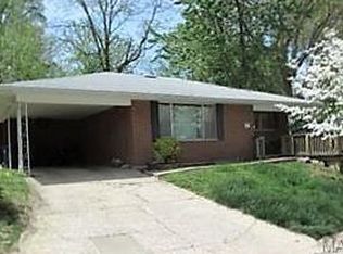 110 Hodge Ct, Alton, IL
