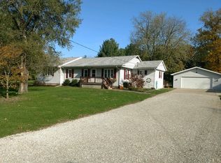 600 N Walnut St, Oakland, IL 61943