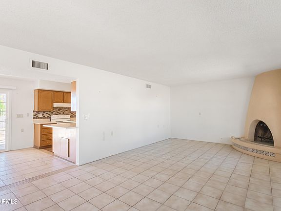 5th image of 341 DUCHESS Drive