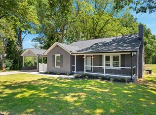 632 Stokesburg Rd, Walnut Cove, NC 27052