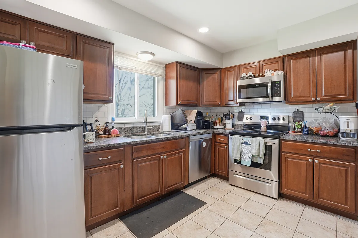 Building Photo - 9244 Limestone Pl