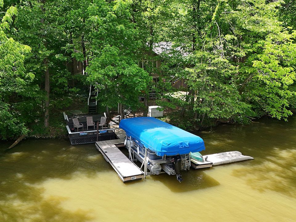 1st image of 64 Hickory Ridge Cir