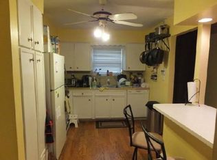 31 Lancaster Rd, Island Park, NY 11558