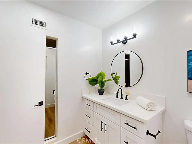 1354 Shadow Ln — Photo 6