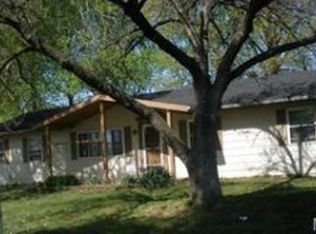 47 Saint Luke Dr, Saint Peters, MO