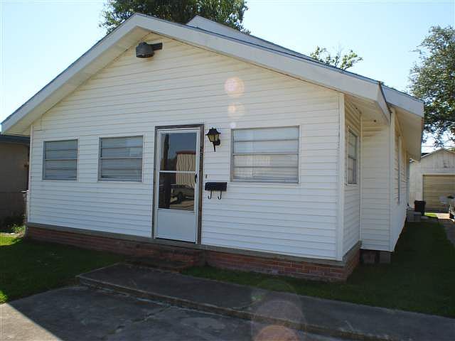 1st image of 2213 14th St